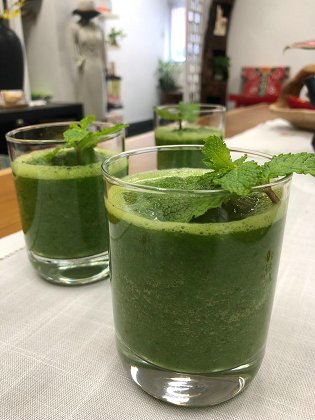 素食办公室有助净化气场？自制羽衣甘蓝Smoothie排毒美肌！